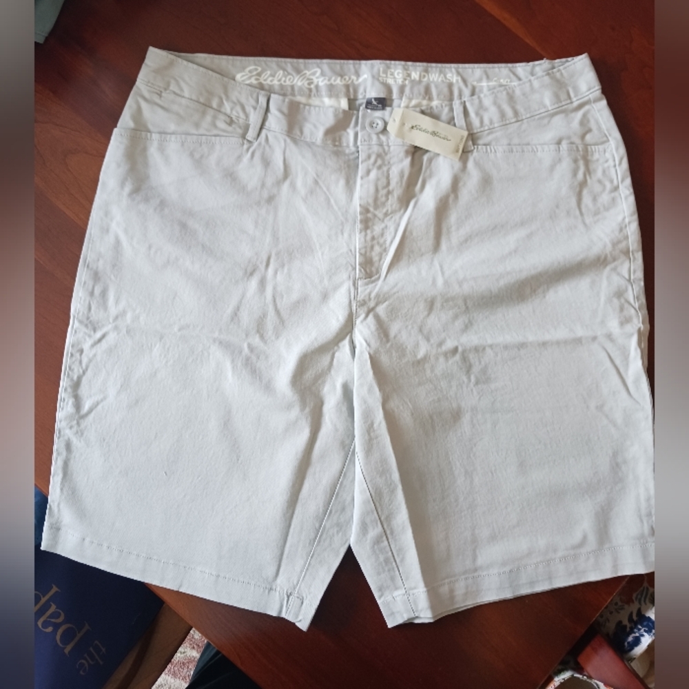 Eddie Bauer Curvy Fit Legend Wash Tan Shorts Sz 16 NWT